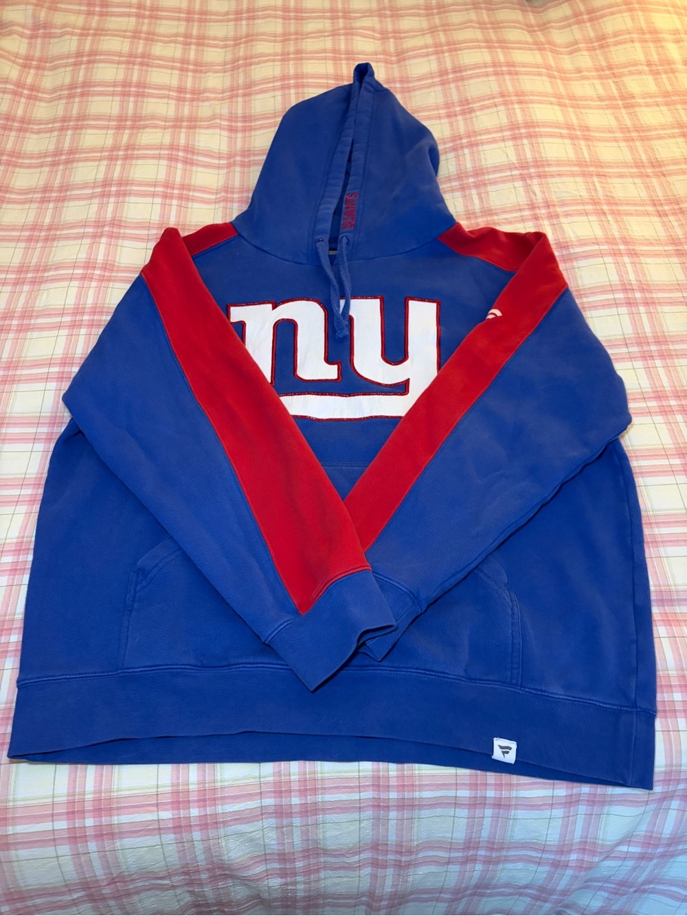 NFL New York Giants Red and Green Hoodie. 2017 season.